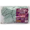 Image 1 : 1LB BAG OF 100% ACRYLIC YARN GREEN