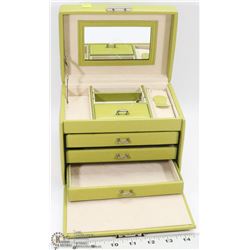 LOCKING TUSCAN JEWELRY CASE
