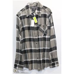 SIZE LARGE TAP OUT COTTON SHIRT