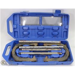 HORSE SHOE SET OLD FARGE