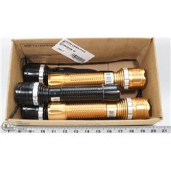 LED ZOOM FLASHLIGHTS GOLD AND BLACK