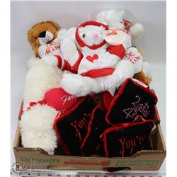 LARGE FLAT OF STUFFIES