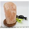 Image 1 : HIMALAYAN SALT ROCK LAMP