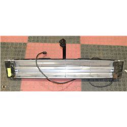 SPECIALTY TRACK LIGHT