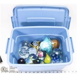 LOT OF 19 ASSORTED PAPER WEIGHTS