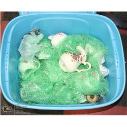 VINTAGE CHINA DISH SET WITH MORE