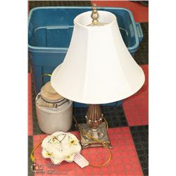 LOT OF 2 LAMPS, PORCELAIN POT & ASH TRAY