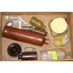 LOT WITH ANTIQUE DEVONSHIRE DISHWARE, FIRE KING,