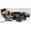 Image 1 : BOX OF ASSORTED VINTAGE CAMERAS