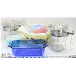 7) BOX OF ASSORTED PYREX INCL 2 COFFEE POTS AND 6