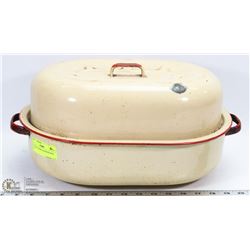 VINTAGE ENAMEL ROASTER WITH LID