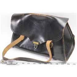 VINTAGE BROWN LEATHER HANDBAG -