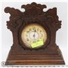 Image 1 : ANTIQUE GINGERBREAD MANTLE CLOCK