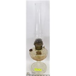 ANTIQUE ALADDIN OIL LAMP WORKING