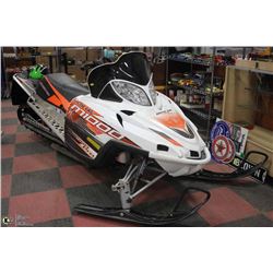 UNRESERVED! 1000M ARCTIC CAT SKIDDOO WITH KEY