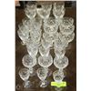 Image 1 : 30 CRYSTAL ASSORTED GLASSES