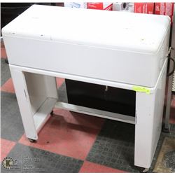 ANTIQUE SPEED QUEEN SIMPLEX ROLLER IRON.