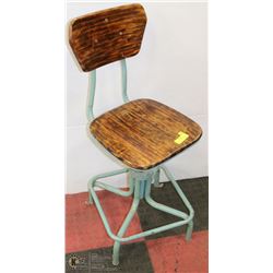 1950'S MID CENTURY DRAFTING STOOL
