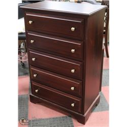 5 DRAWER WOOD CHERRY TONE DRESSER 30"X18"X47"H