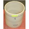 Image 1 : 4 GALLON MEDALTA CROCK