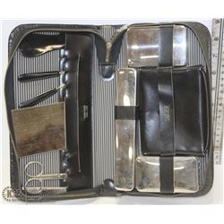 VINTAGE SHAVING TRAVEL KIT.