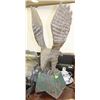 Image 1 : LARGE VINTAGE HAND CARVED WOODEN EAGLE STATUE