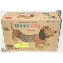 VINTAGE 'ORIGINAL SLINKY' DOG PULL TOY IN