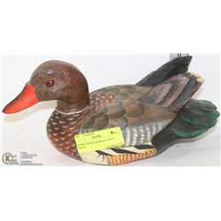 HAND CARVED WOODEN DUCK DECOY