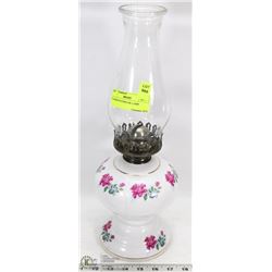 FLOWER PATTERN OIL LAMP.