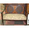 Image 1 : ANTIQUE 46" SETTEE.