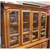 Image 3 : 6 DOOR, 5 DRAWER BUFFET AND HUTCH WOOD AND