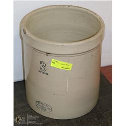 VINTAGE MEDALTA 3 GALLON CROCK