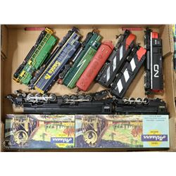 FLAT OF ASSORTED VINTAGE COLLECTIBLE TRAIN ENGINES