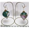 Image 1 : PAIR OF ANTIQUE PORCELAIN JEWELLED ORNAMENTS