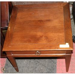 SMALL COCKTAIL TABLE.