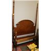 Image 1 : ANTIQUE DOUBLE SIZE  WOOD BEDFRAME