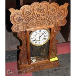 WM GILBERT GINGERBREAD CLOCK WITH KEY