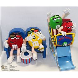 FLAT WITH 2 M&M DISPENSERS