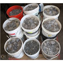 PALLET OF 18 PAILS 5GAL GREY SHALE STONE.