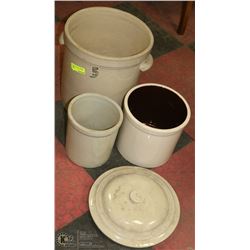 MEDALTA 5 GALLON CROCK WITH LID