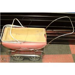 VINTAGE METAL BABY CARRIAGE