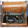 Image 1 : FLAT BLACK VINTAGE SINGER ELECTRIC SEWING MACHINE