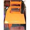 Image 1 : VINTAGE ORANGE KIDS SCHOOL DESK