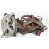 Image 1 : OLD METAL HARDWARE.
