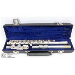 VINTAGE ARTLEY FLUTE IN CASE
