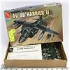 Image 1 : VINTAGE AMT AV-8B HARRIER II - 1/72 PLANE MODEL