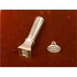 Deux sceaux en argent, l'un d'époque George III, Londres, 1792, T. Phipps & E. Robinson maître-or...