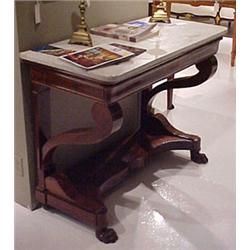 Une console d'époque Louis-Philippe en acajou à filets de buis, vers 1840, le plateau de marbre b...