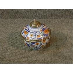 Un bol couvert en porcelaine de Le Tallec à décor Imari, montures en argent de Puiforcat....