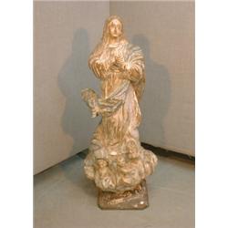 Une Vierge en majesté espagnole du 18e Siècle en bois sculpté partiellement peint, en pied et les...